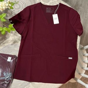 FIGS Scrub Top